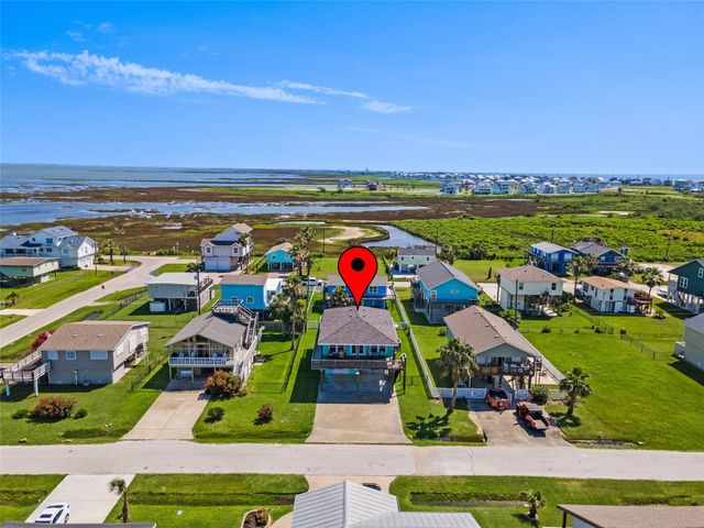 3923 Reeves Drive, Galveston, TX 77554