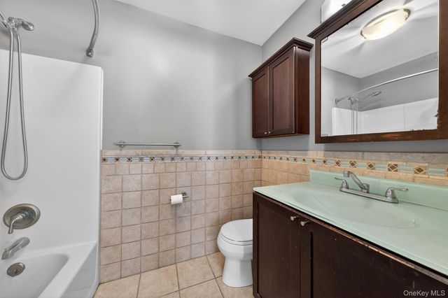 2 Foltim Way, Congers, NY 10920