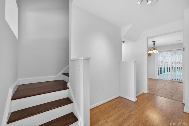 2 Foltim Way, Congers, NY 10920