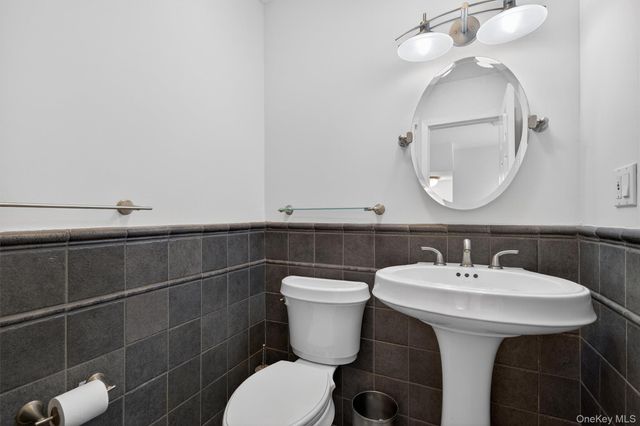 2 Foltim Way, Congers, NY 10920