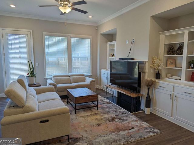 201 Spike Trail, Smyrna, GA 30080