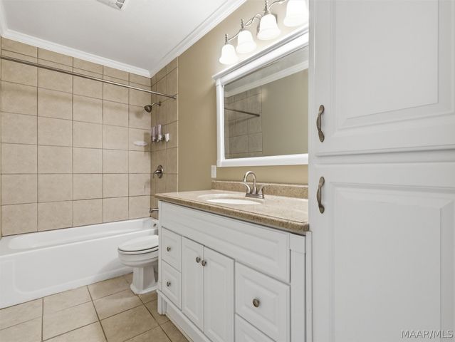 2042 Kingsbury Drive, Montgomery, AL 36106