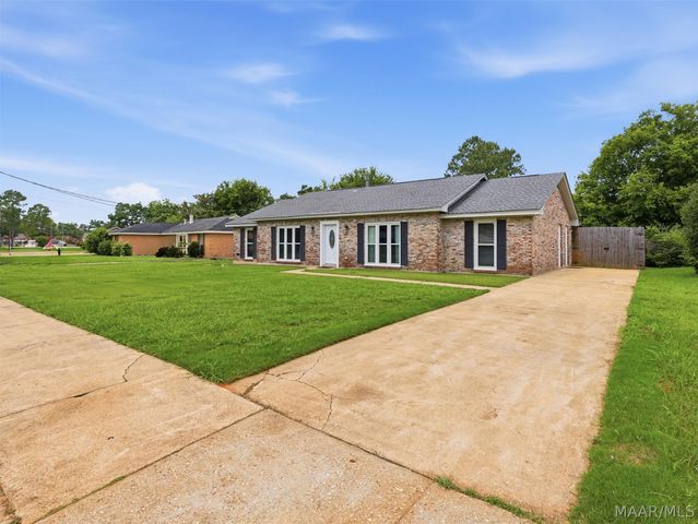 2042 Kingsbury Drive, Montgomery, AL 36106