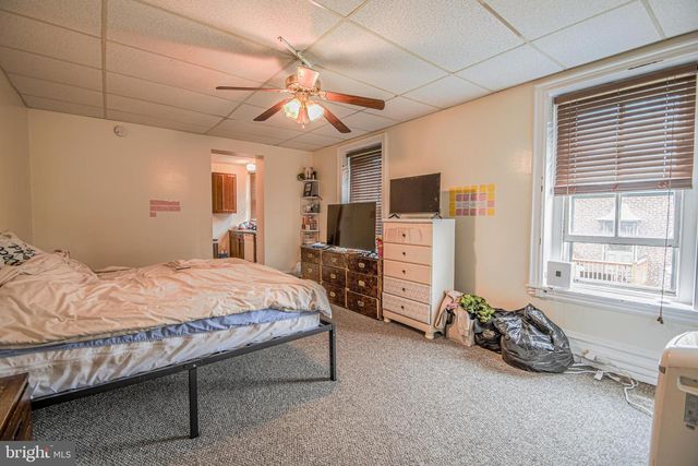 1 S MAIN ST, Richlandtown, PA 18955