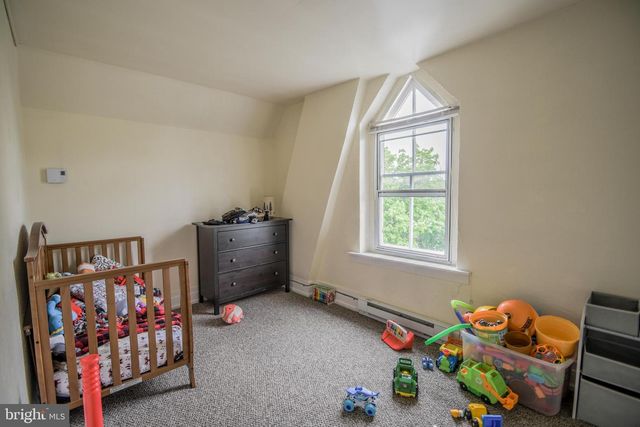 1 S MAIN ST, Richlandtown, PA 18955