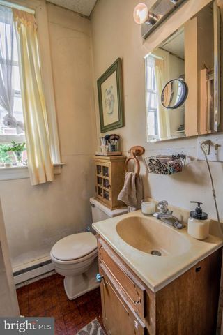 1 S MAIN ST, Richlandtown, PA 18955