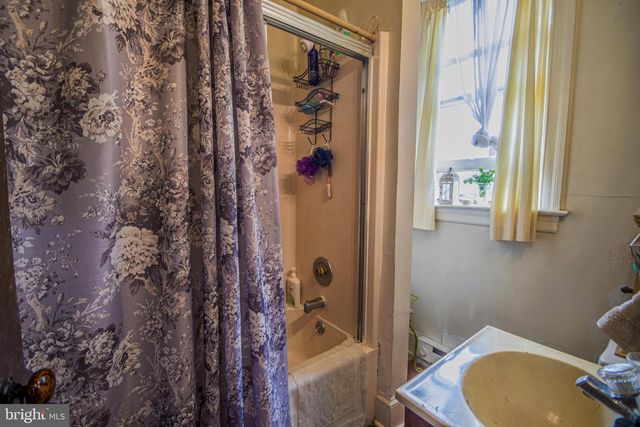 1 S MAIN ST, Richlandtown, PA 18955