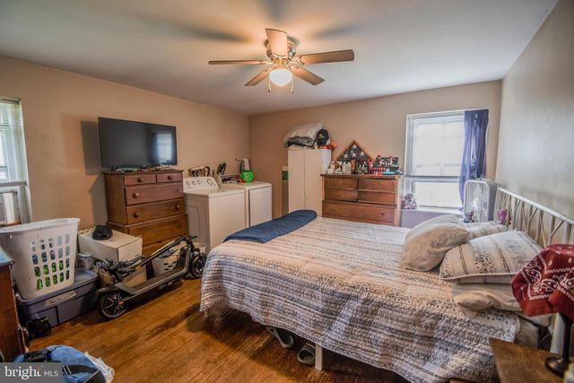 1 S MAIN ST, Richlandtown, PA 18955