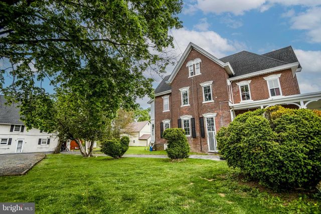 1 S MAIN ST, Richlandtown, PA 18955