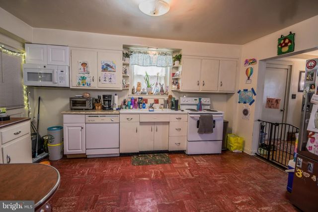 1 S MAIN ST, Richlandtown, PA 18955
