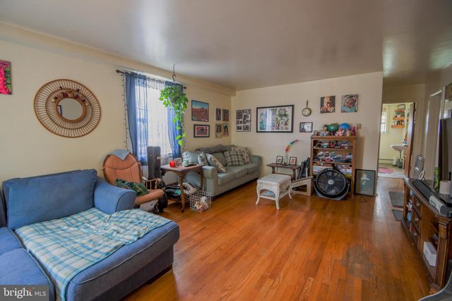 1 S MAIN ST, Richlandtown, PA 18955
