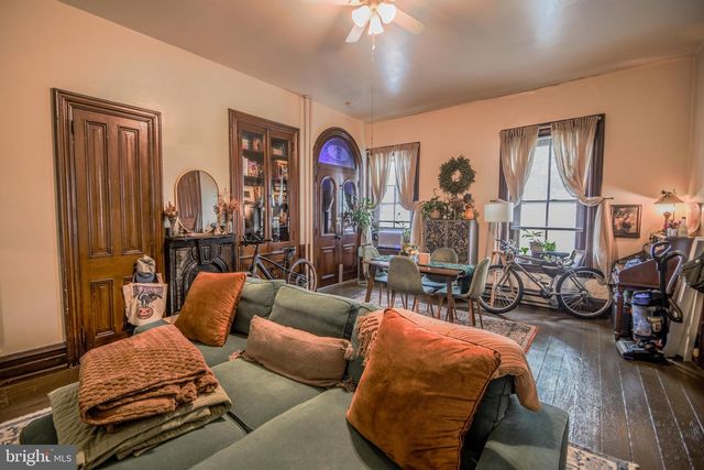1 S MAIN ST, Richlandtown, PA 18955