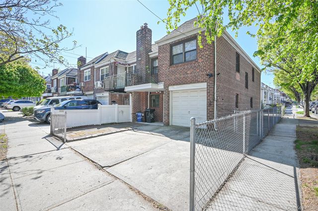 160-02 Booth Memorial Avenue, Flushing, NY 11365