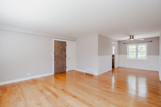 2611 Central Street 3, Evanston, IL 60201