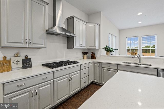 6500 PADDINGTON ST, Middle River, MD 21220