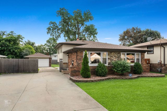 10909 s Neenah Avenue, Worth, IL 60482