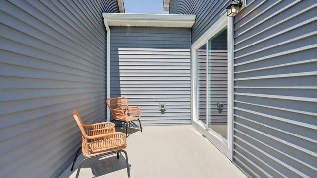 421 Trysil Aly S, Stoughton, WI 53589