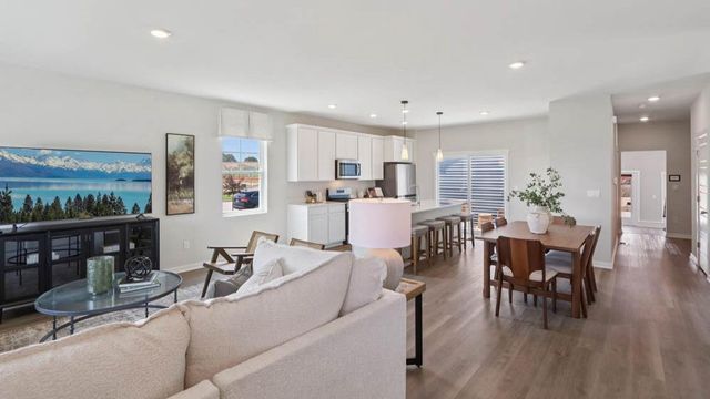 421 Trysil Aly S, Stoughton, WI 53589