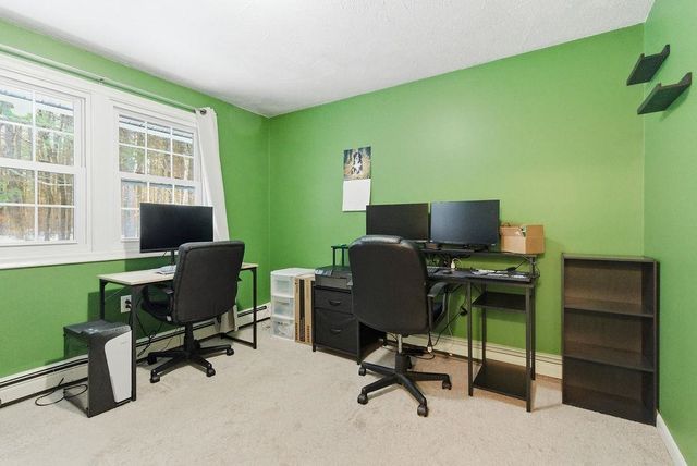 10 Woodburn Dr Apt C, Litchfield, NH 03052