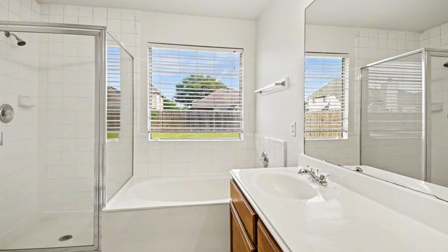 1014 Sapling Crest Court, Fresno, TX 77545