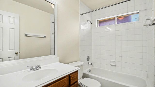 1014 Sapling Crest Court, Fresno, TX 77545