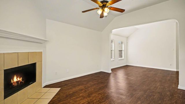 1014 Sapling Crest Court, Fresno, TX 77545