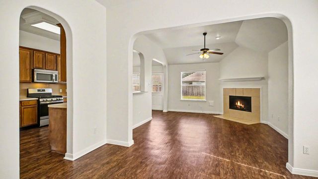 1014 Sapling Crest Court, Fresno, TX 77545