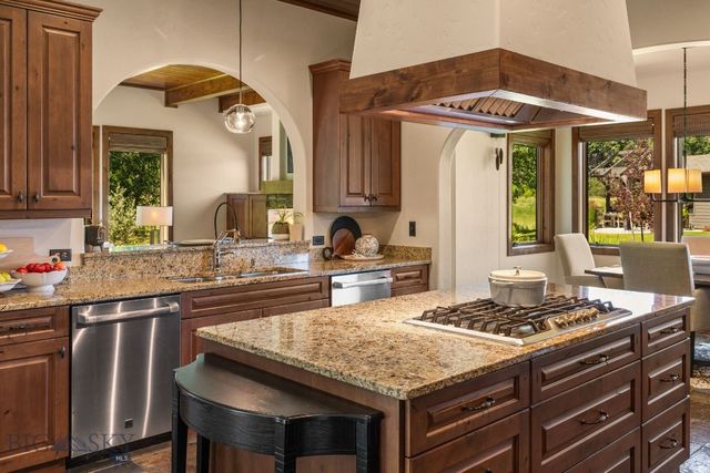 101 Milky Way Drive, Bozeman, MT 59718