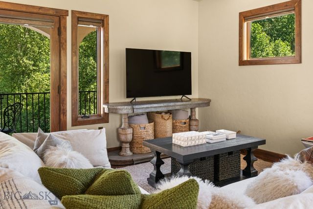 101 Milky Way Drive, Bozeman, MT 59718