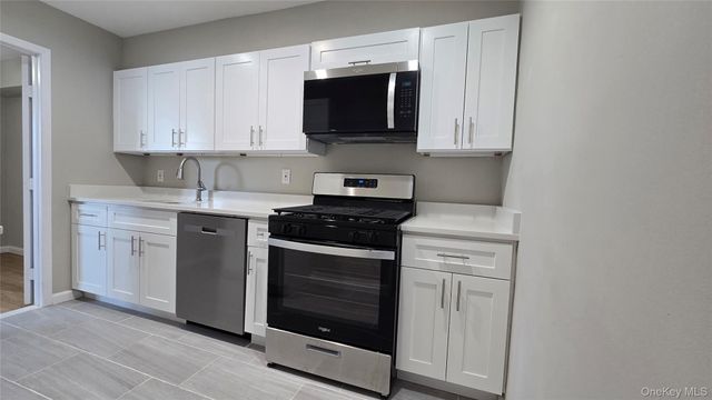 84-09 155th 3B, Howard Beach, NY 11414