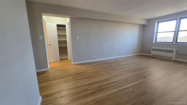 84-09 155th 3B, Howard Beach, NY 11414