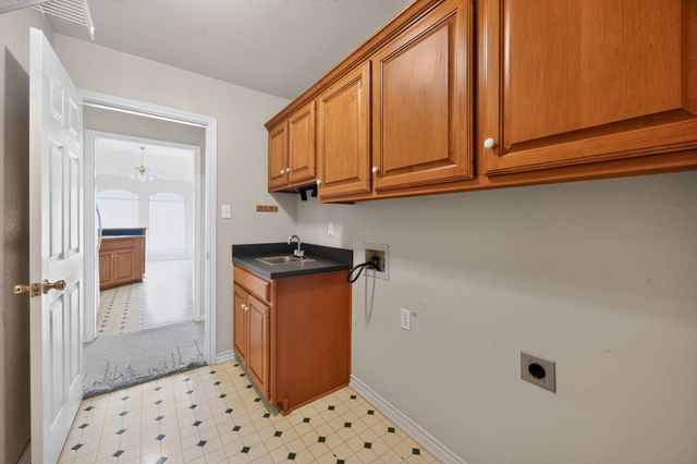2606 Valley Ridge Lane, Sherman, TX 75092