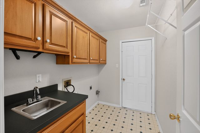 2606 Valley Ridge Lane, Sherman, TX 75092