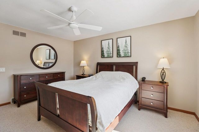 208 Creek Edge Court, Waunakee, WI 53597