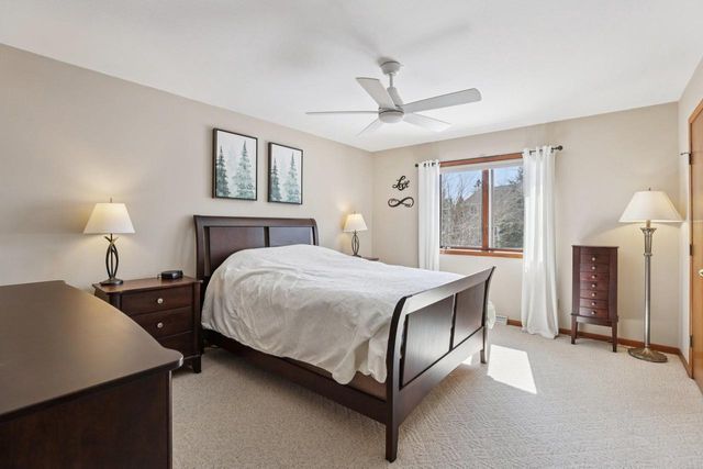 208 Creek Edge Court, Waunakee, WI 53597