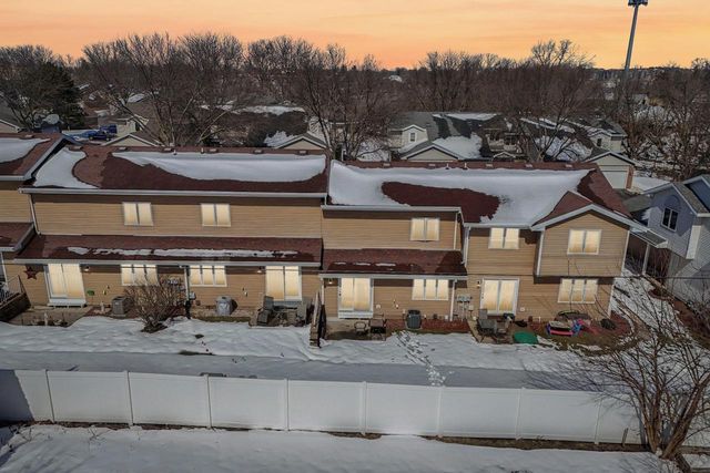 208 Creek Edge Court, Waunakee, WI 53597