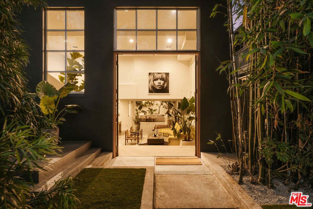 633 Santa Clara Avenue, Venice, CA 90291 — photo 3
