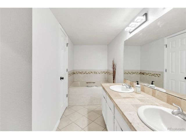 9400 E Iliff Ave 35, Denver, CO 80231