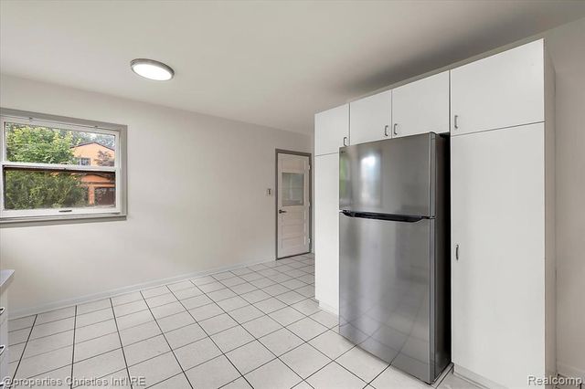 6030 Lahser Road, Bloomfield Village, MI 48301