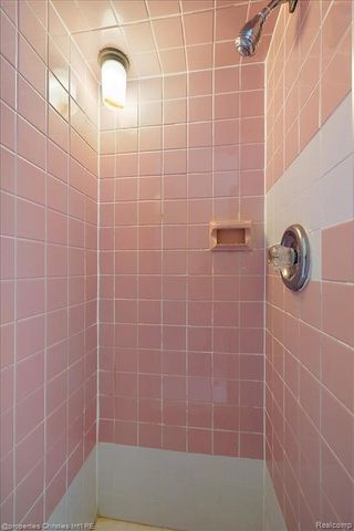 6030 Lahser Road, Bloomfield Village, MI 48301