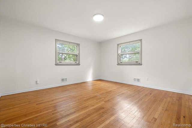 6030 Lahser Road, Bloomfield Village, MI 48301