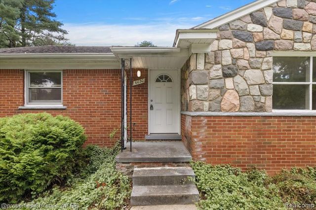 6030 Lahser Road, Bloomfield Village, MI 48301