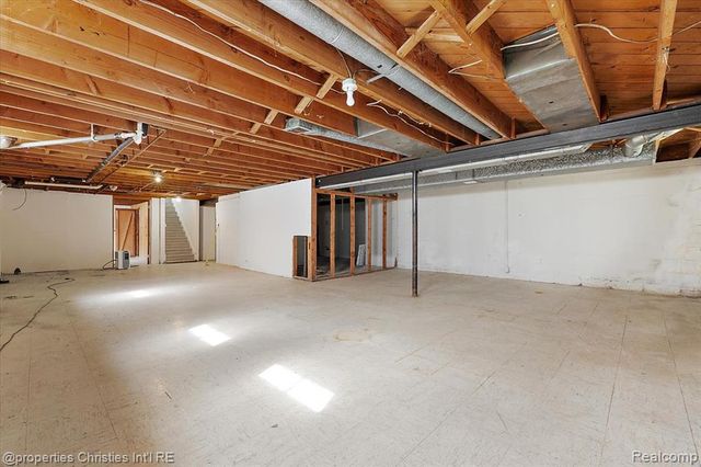 6030 Lahser Road, Bloomfield Village, MI 48301