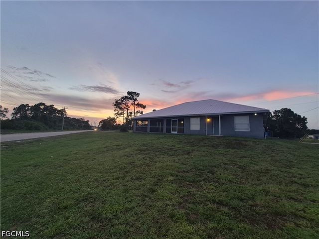 3001 51st ST SW, Lehigh Acres, FL 33976