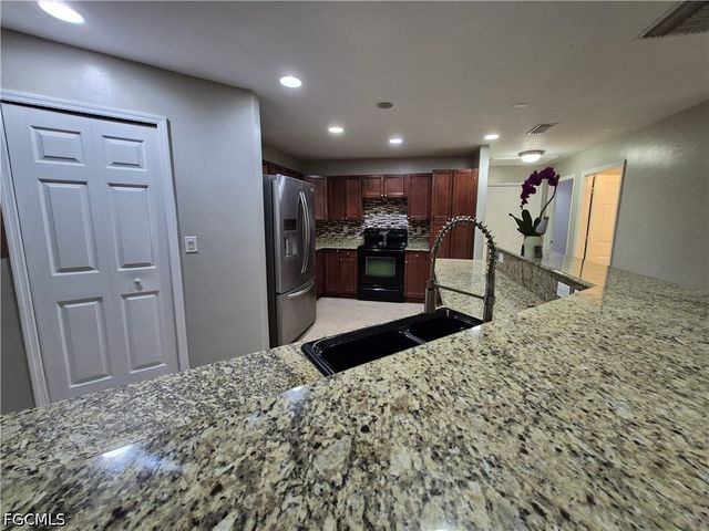 3001 51st ST SW, Lehigh Acres, FL 33976