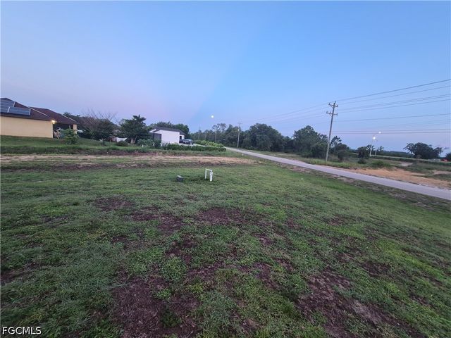 3001 51st ST SW, Lehigh Acres, FL 33976
