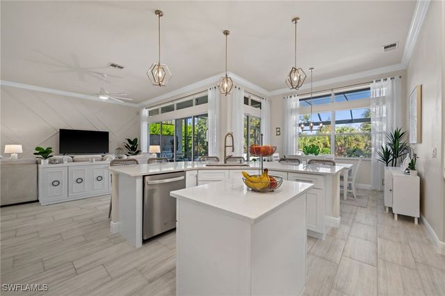 8559 El Mirasol CT, Estero, FL 33967