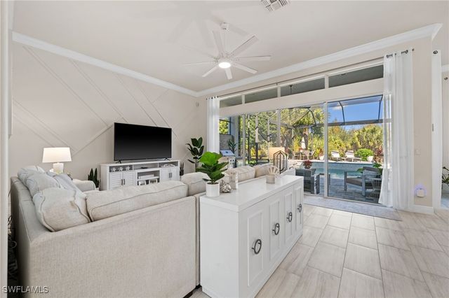 8559 El Mirasol CT, Estero, FL 33967