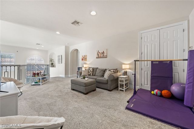 8559 El Mirasol CT, Estero, FL 33967