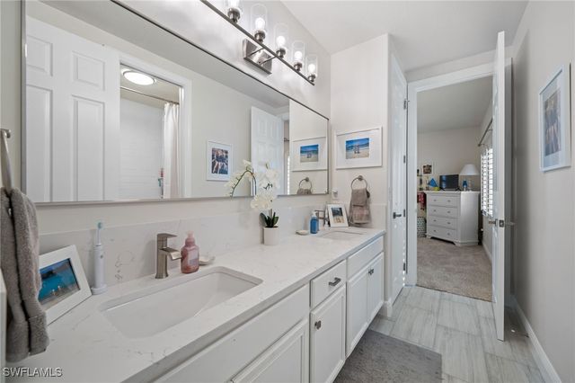 8559 El Mirasol CT, Estero, FL 33967